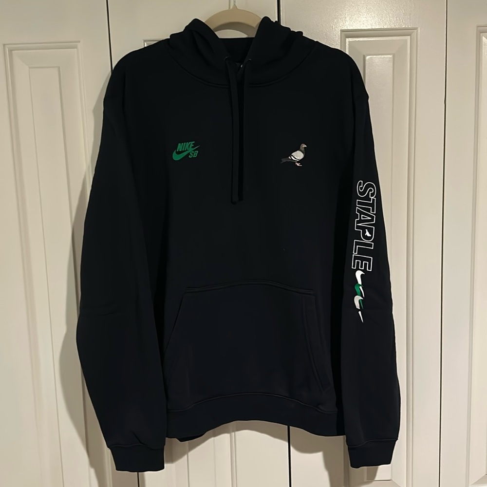 Nike SB Staple Pigeon Hoodie
